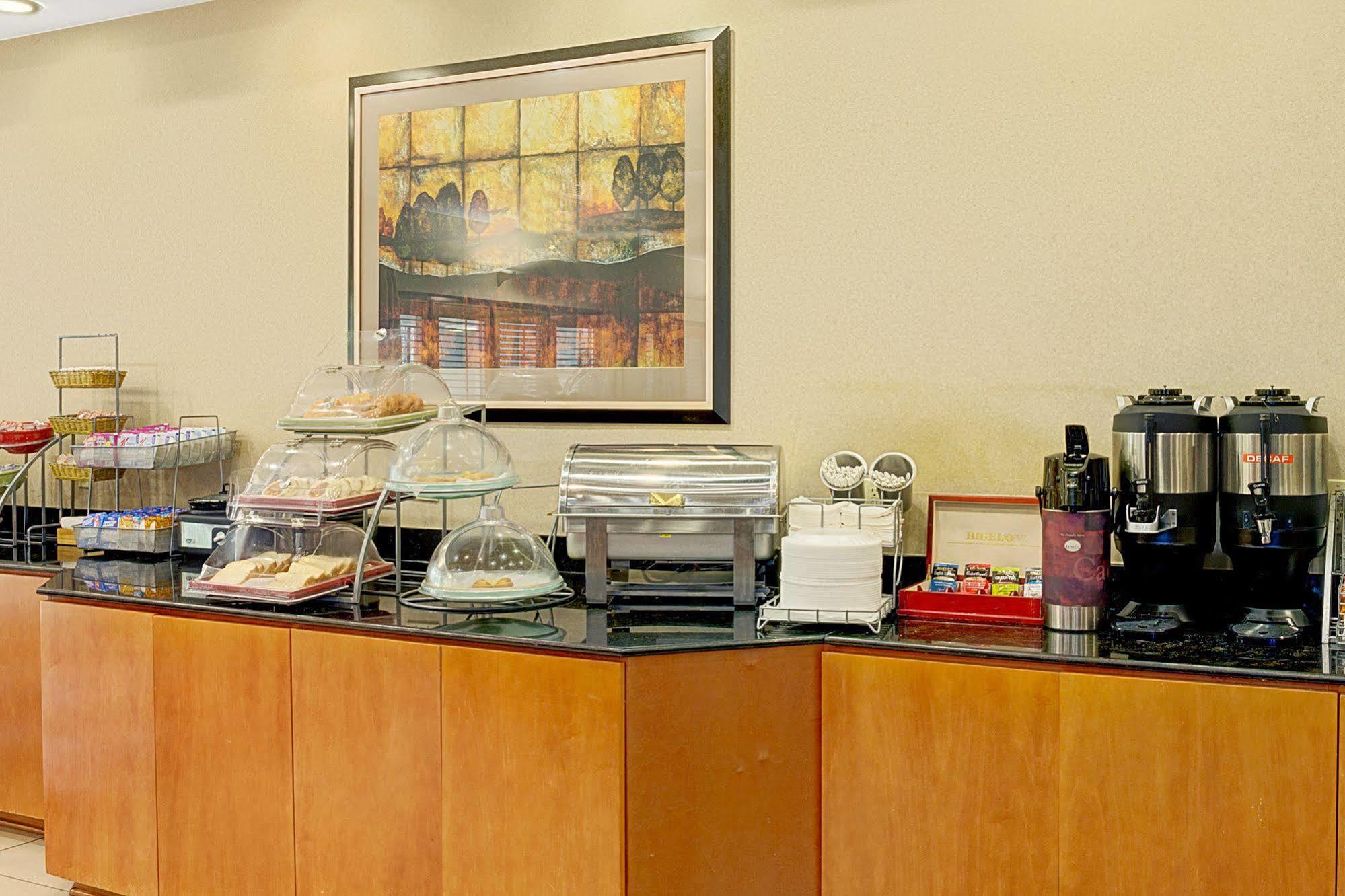 วินเกท บาย วินด์แฮม แอลตแลนตา แอร์พอร์ต แฟร์เบิร์น Hotel ภายนอก รูปภาพ